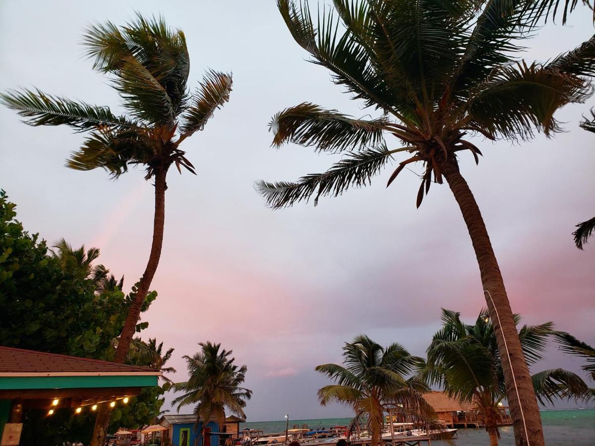 Ocean Tide Beach Resort San Pedro  Eksteriør billede