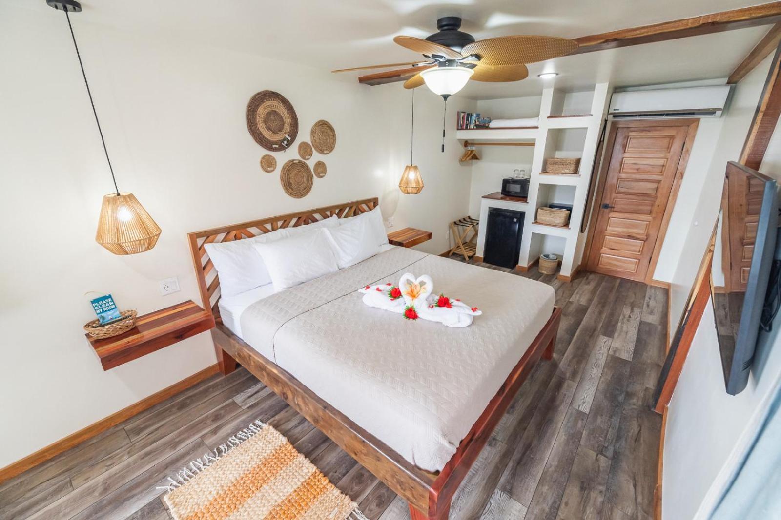 Ocean Tide Beach Resort San Pedro  Eksteriør billede